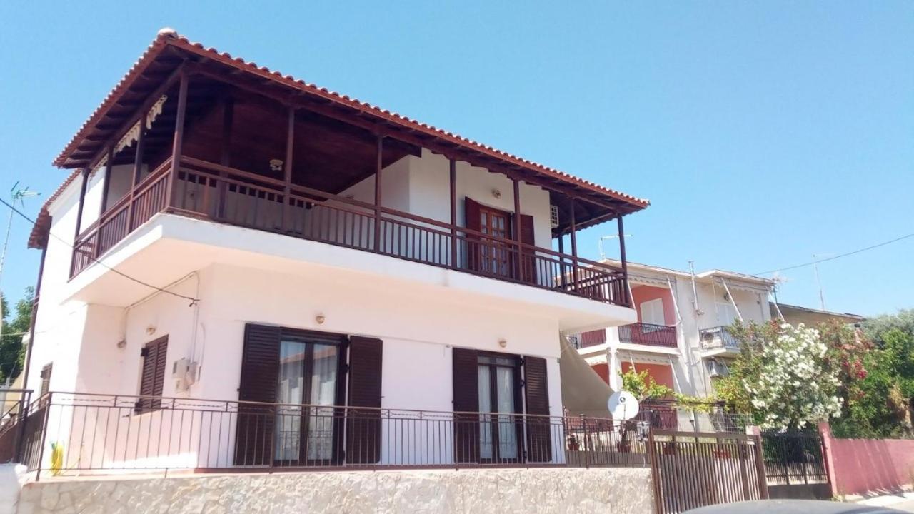 Balcony With View Villa Korifásion Exterior foto
